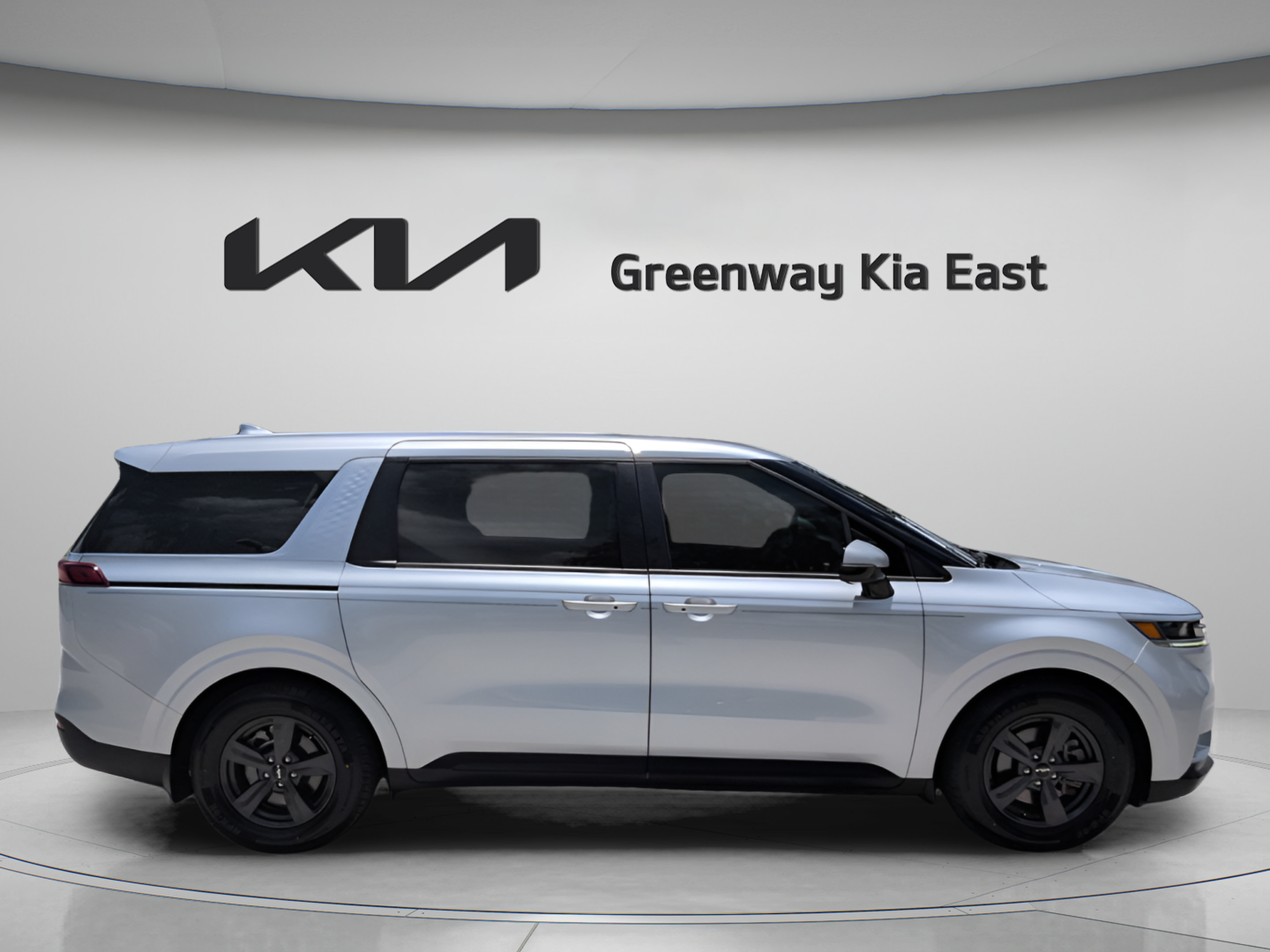 Certified 2023 Kia Carnival LX FWD image 5