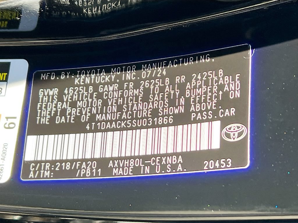 Used 2025 Toyota Camry LE FWD image 29