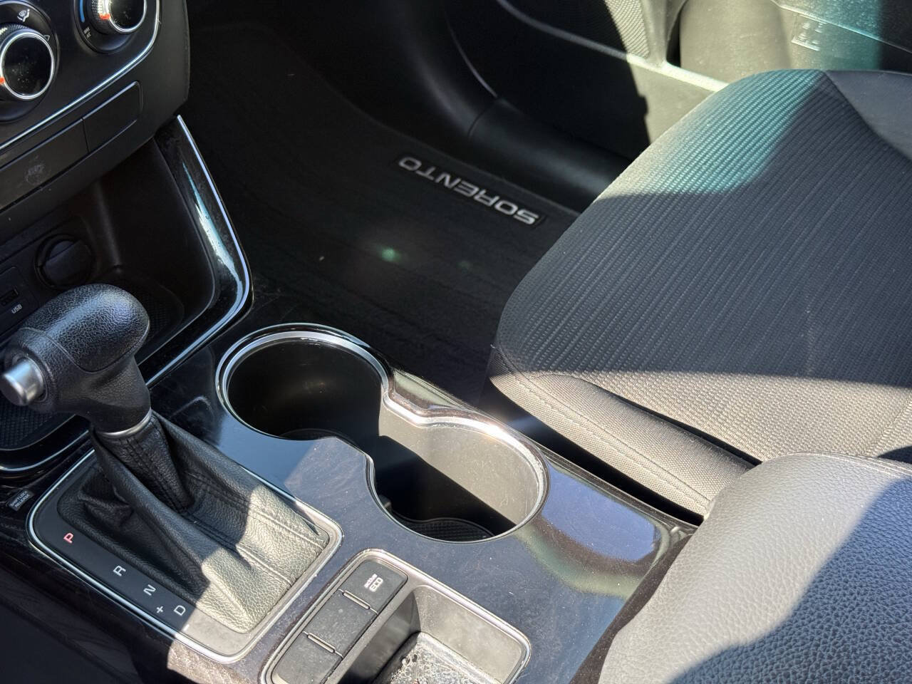 Used 2014 Kia Sorento LX FWD image 6