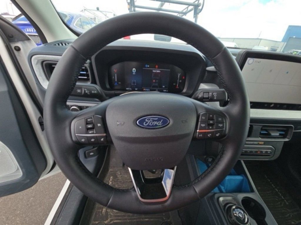 Used 2025 Ford Maverick XLT w/ XLT Luxury Package AWD/4WD image 14