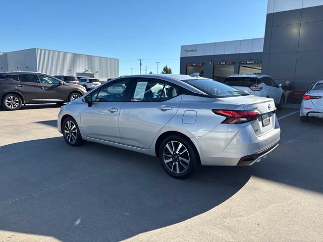 Used 2025 Nissan Versa SV FWD image 4