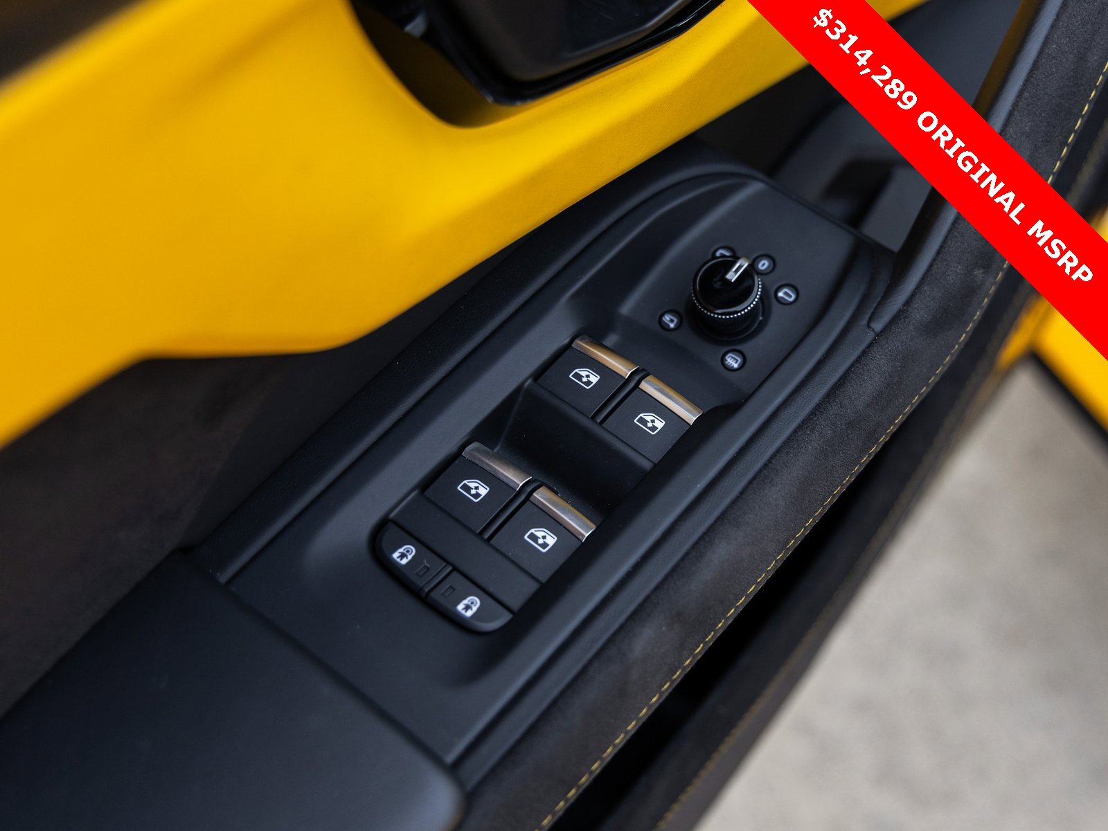 Used 2023 Lamborghini Urus S image 25