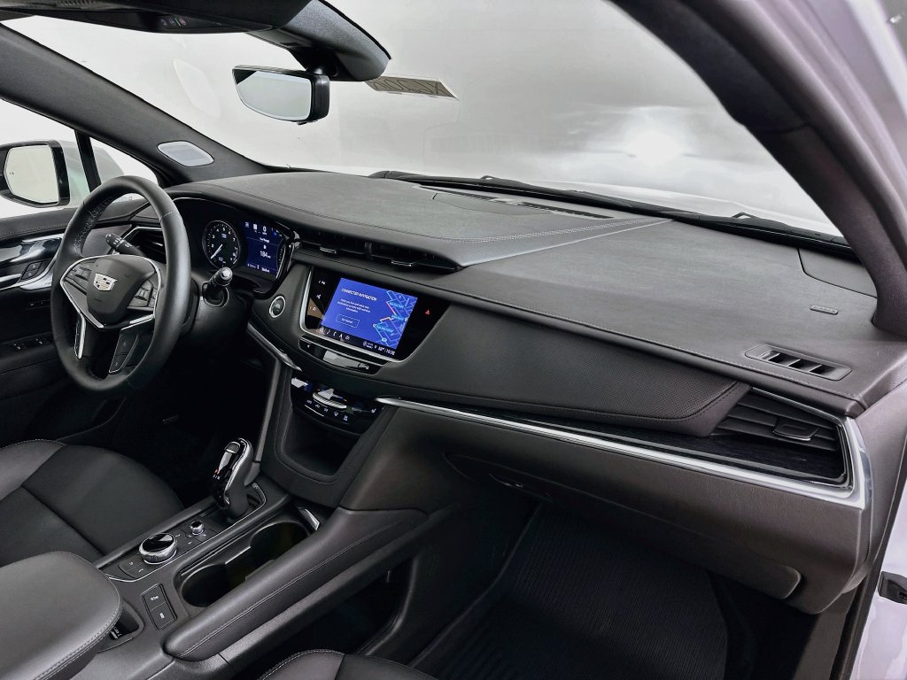 New 2026 Cadillac XT5 Premium Luxury w/ LPO, Floor Liner Package AWD/4WD image 37