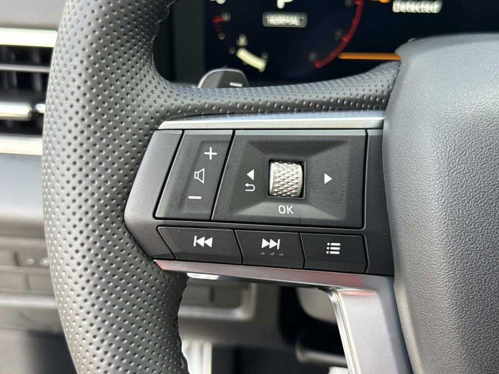 New 2026 Mitsubishi Outlander SEL image 40