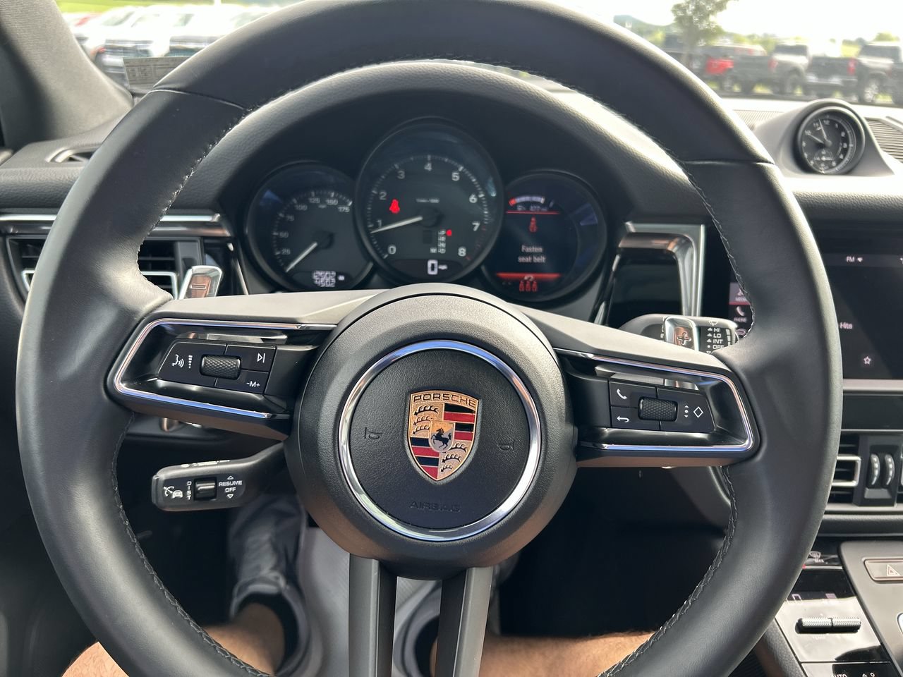 Used 2025 Porsche Macan AWD/4WD image 25