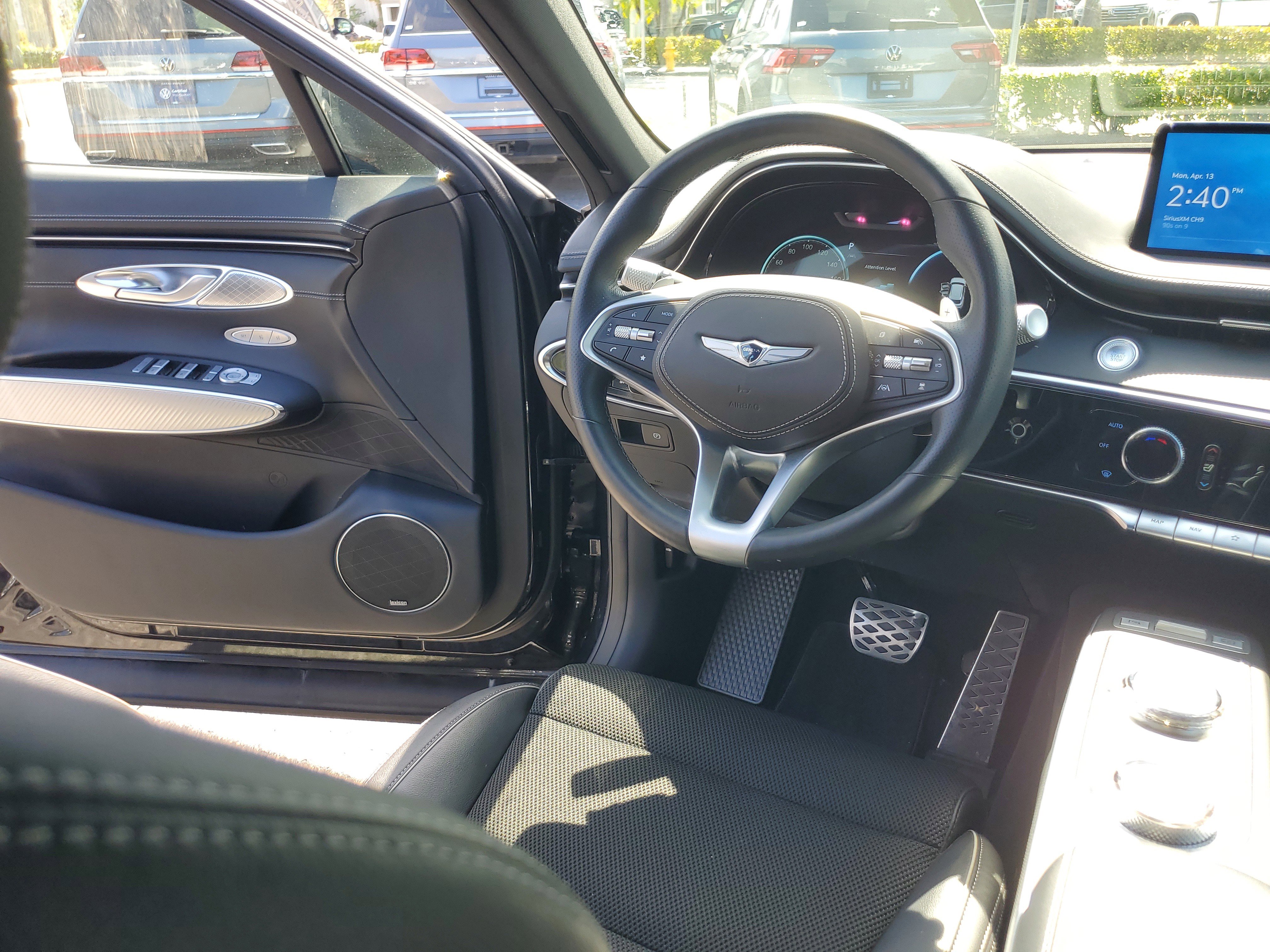 Used 2023 Genesis GV70 2.5T w/ Sport Prestige Package image 16