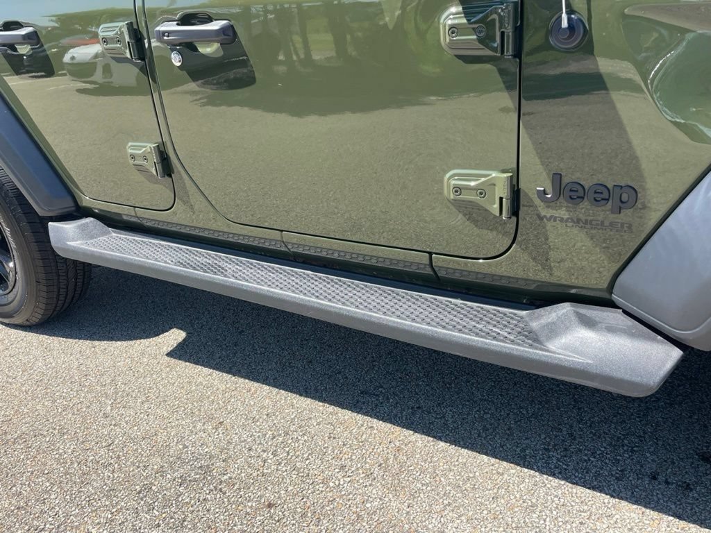 Used 2022 Jeep Wrangler Unlimited Sport AWD/4WD image 11