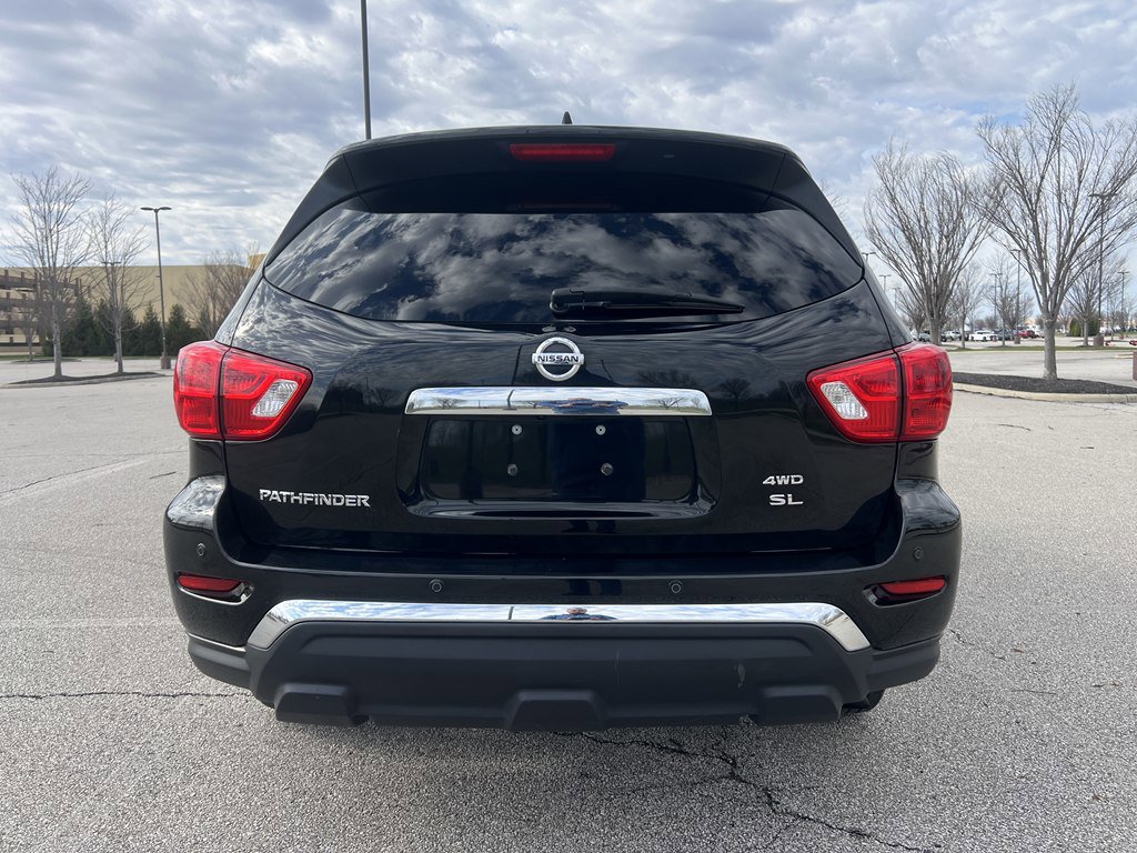 Used 2020 Nissan Pathfinder SL AWD/4WD image 4