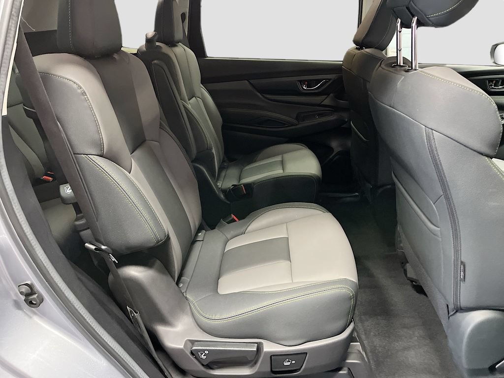 Used 2025 Subaru Ascent Onyx Edition AWD/4WD image 27