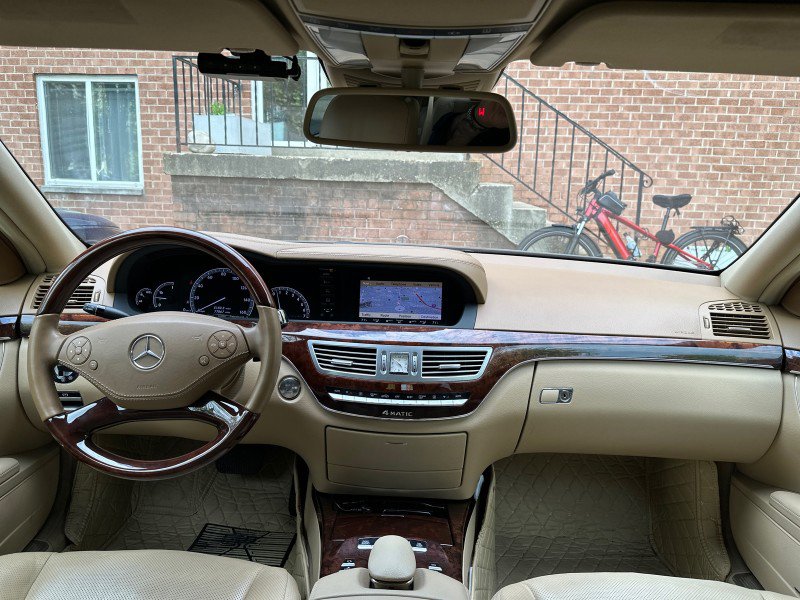 Used 2011 Mercedes-Benz S 550 4MATIC image 20