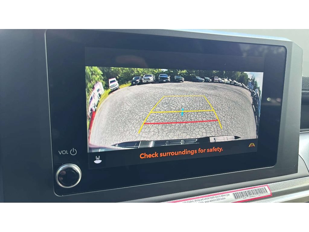 Used 2024 Toyota Tacoma SR5 AWD/4WD image 17