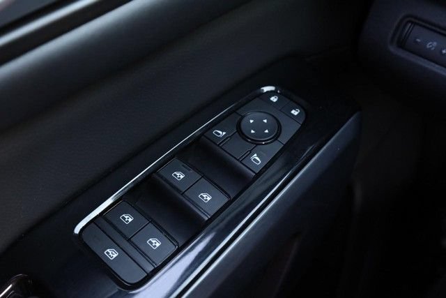 Certified 2026 Nissan Pathfinder SL FWD image 20