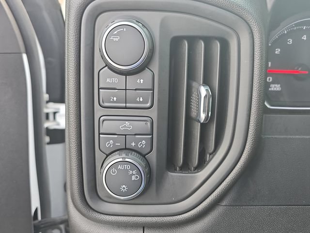 Used 2021 Chevrolet Silverado 1500 Custom Trail Boss w/ Safety Confidence Package AWD/4WD image 26