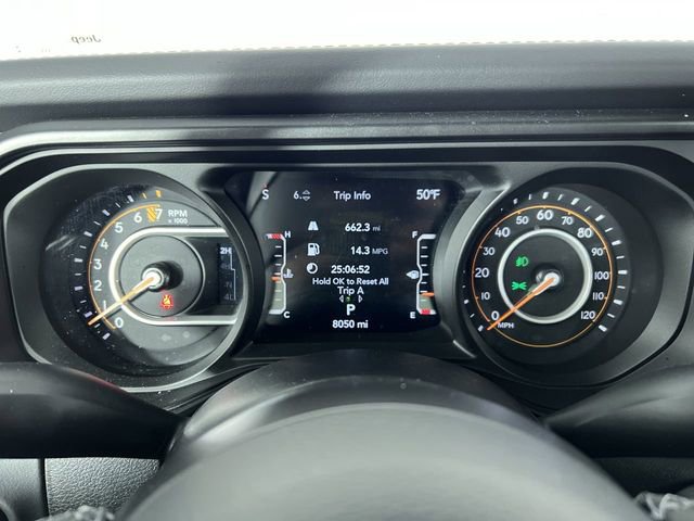 Used 2025 Jeep Gladiator Mojave w/ Safety Group image 11