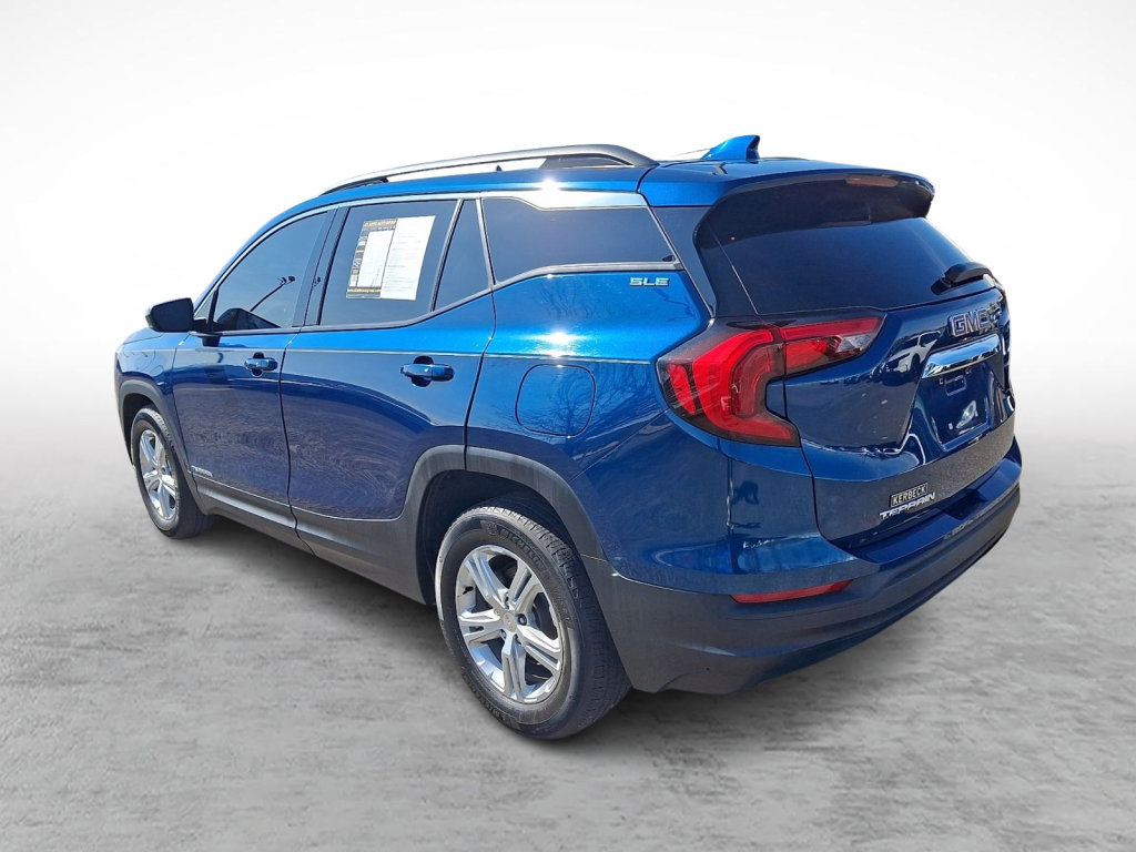 Used 2020 GMC Terrain SLE w/ Driver Convenience Package image 3