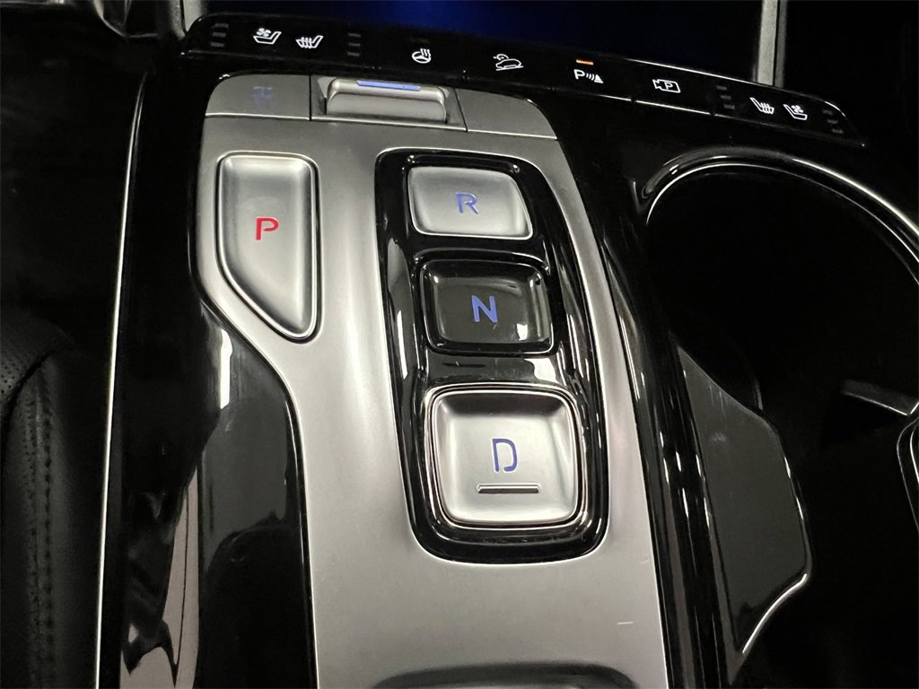 Used 2024 Hyundai Tucson Limited image 19