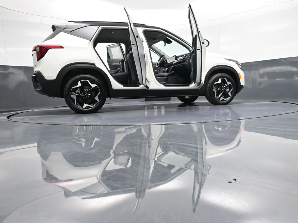 New 2025 Kia Seltos S image 47
