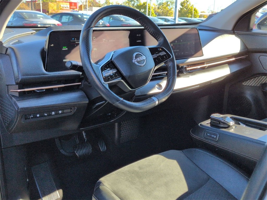 Used 2024 Nissan Ariya FWD image 9