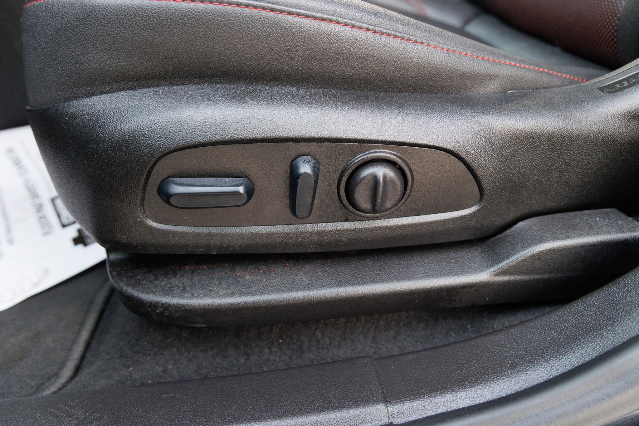 Used 2025 Chevrolet Blazer RS image 27