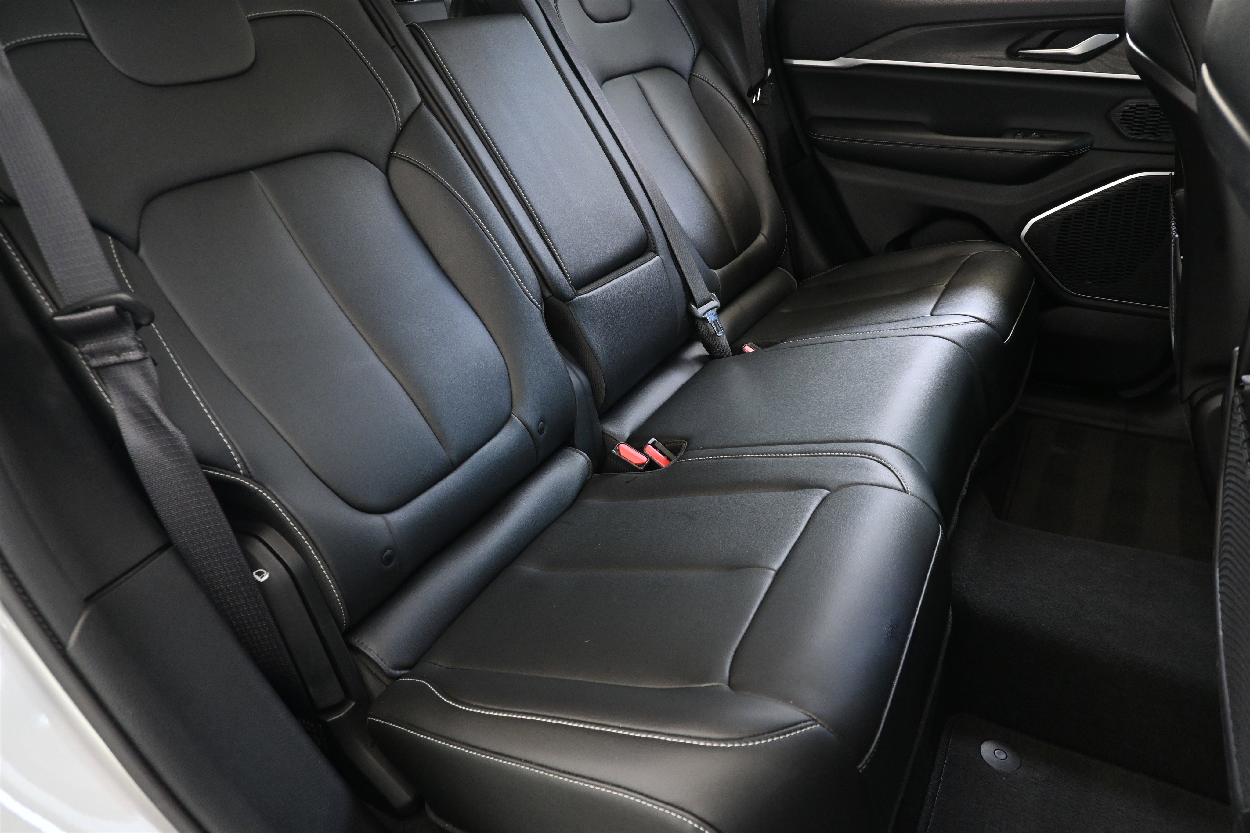 Used 2023 Jeep Grand Cherokee 4WD 4xe image 21