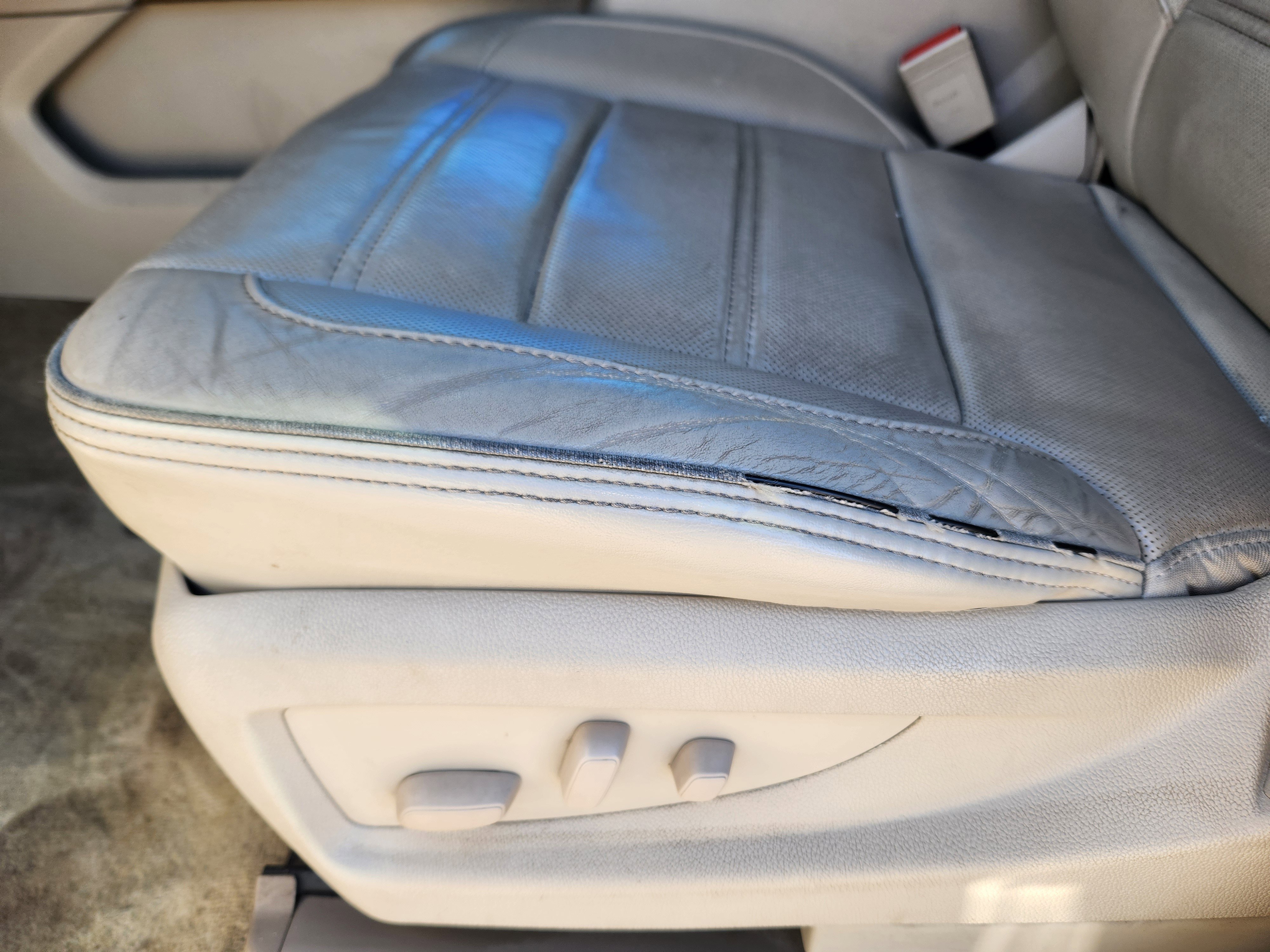 Used 2015 GMC Yukon XL Denali image 17