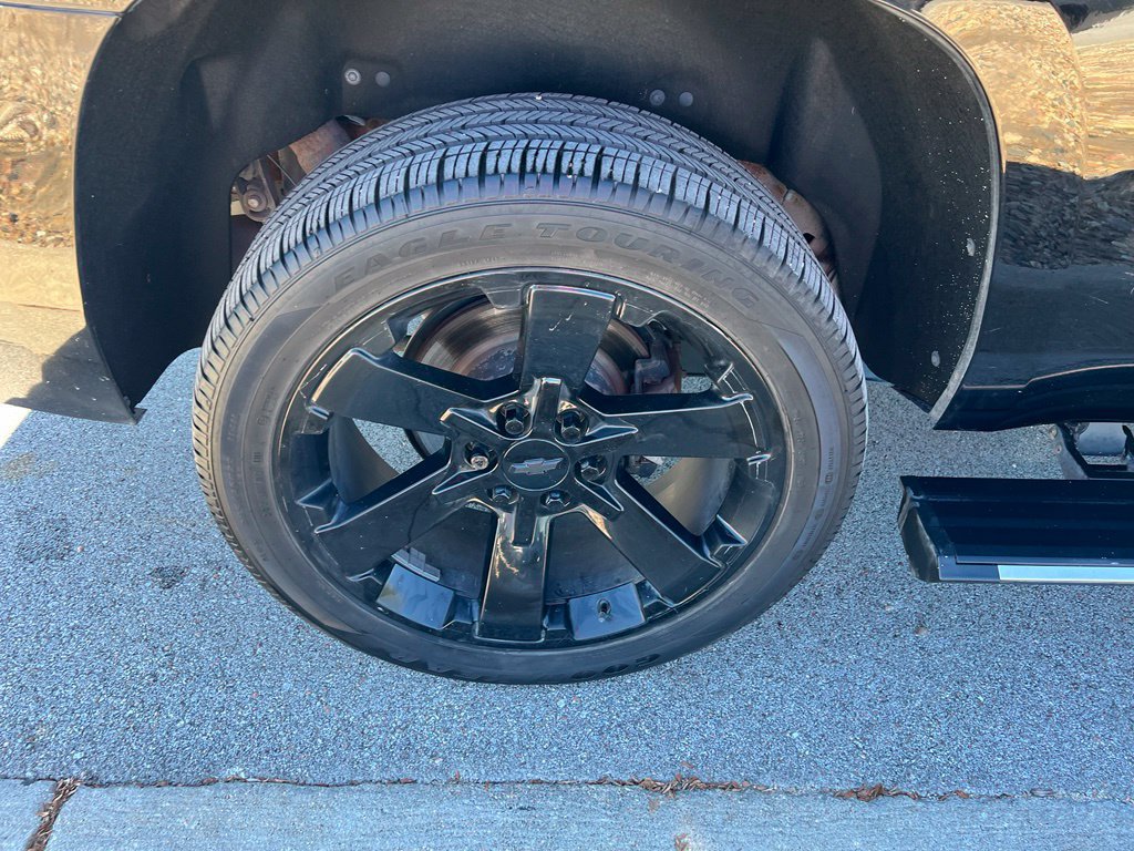 Used 2019 Chevrolet Tahoe Premier AWD/4WD image 10