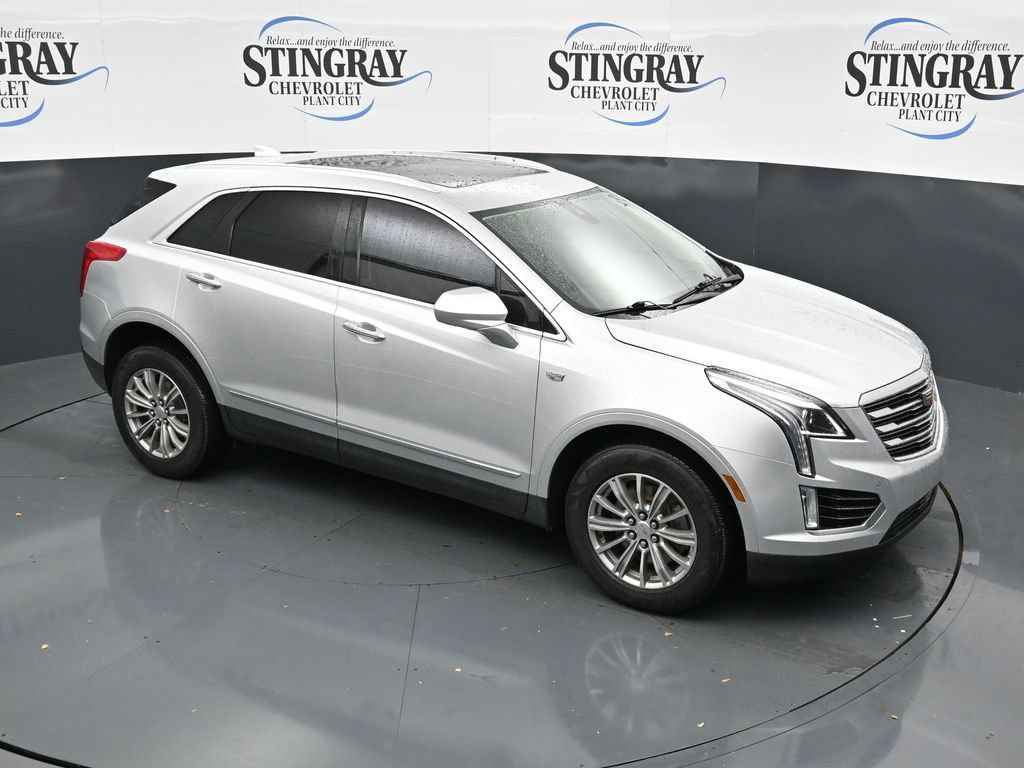 Used 2018 Cadillac XT5 Luxury w/ Driver Awareness Package FWD image 18