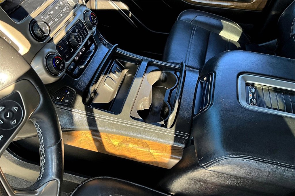 Used 2019 GMC Yukon XL Denali w/ Denali Ultimate Package image 14