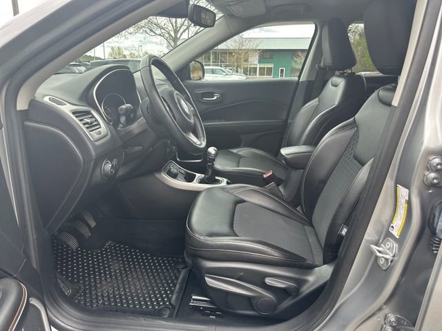 Used 2019 Jeep Compass Latitude w/ Cold Weather Group AWD/4WD image 9
