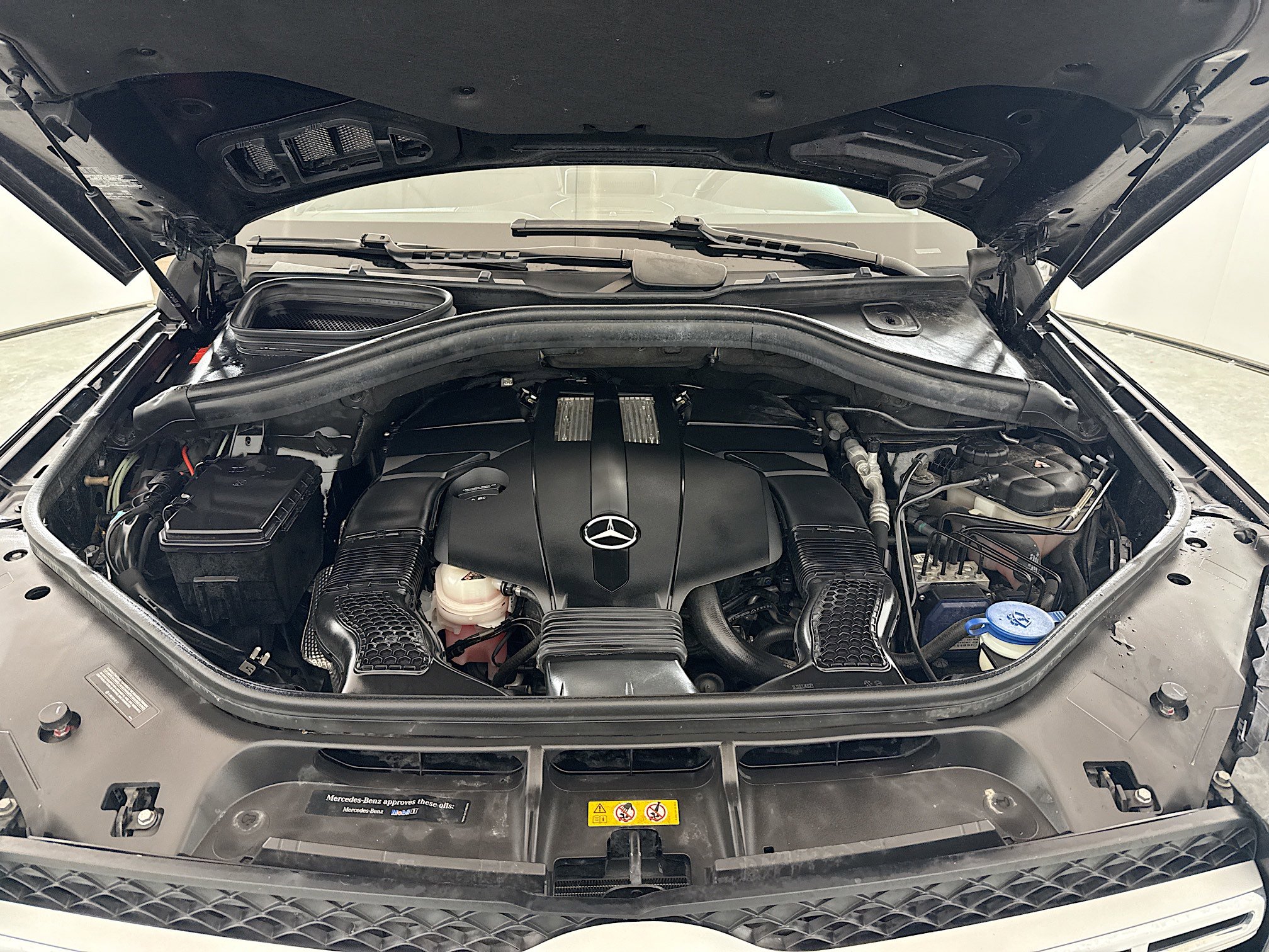 Used 2019 Mercedes-Benz GLS 450 4MATIC image 31