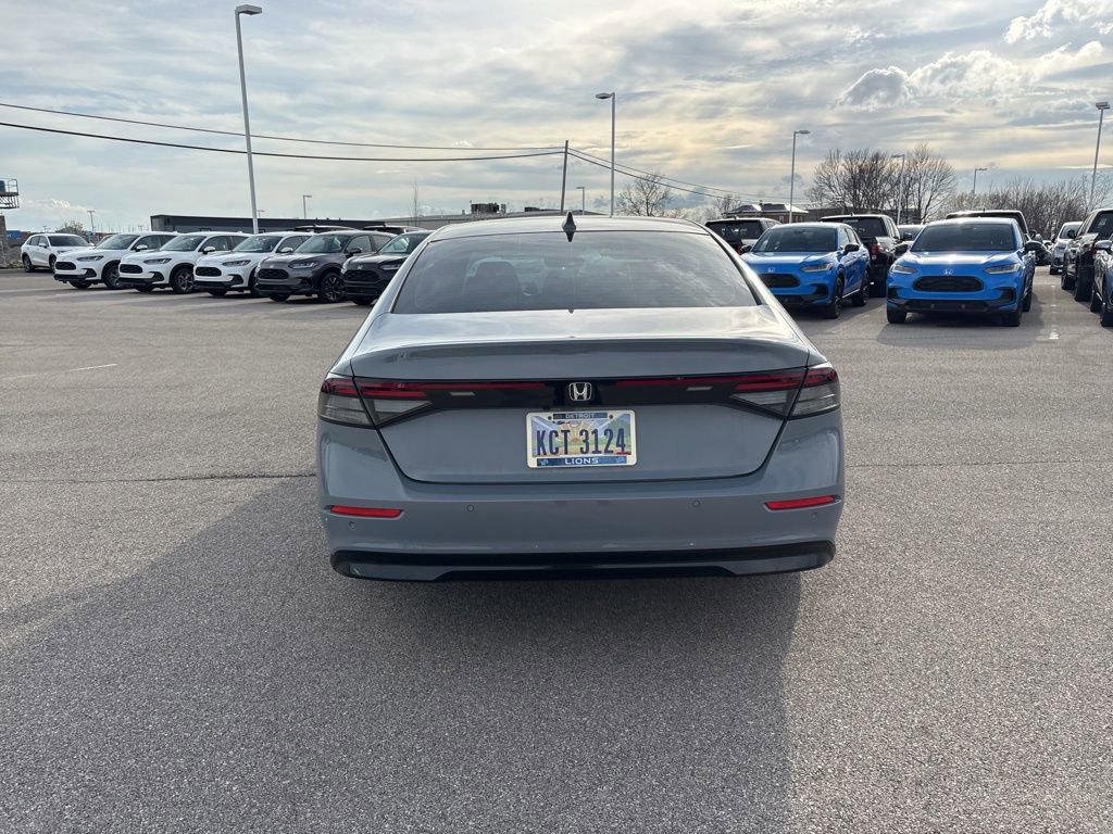 Used 2023 Honda Accord Touring image 10