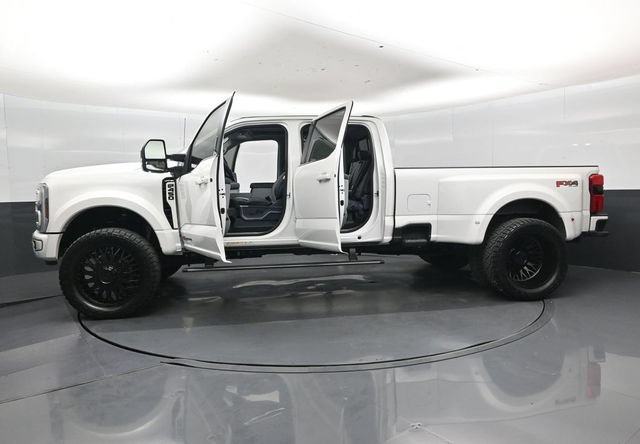 Used 2024 Ford F450 Limited w/ FX4 Off-Road Package AWD/4WD image 51