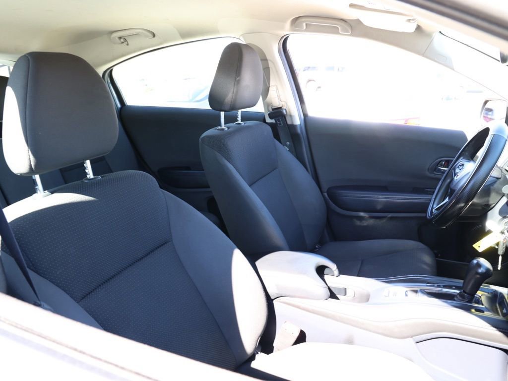 Used 2022 Honda HR-V LX image 21