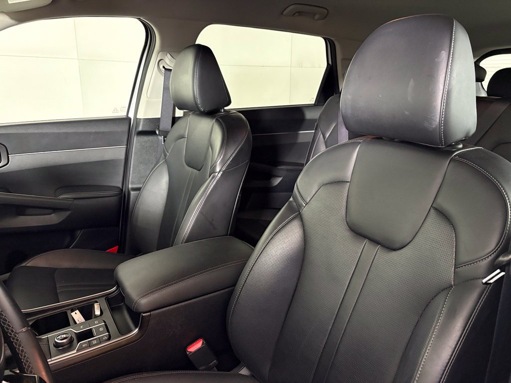 Used 2024 Kia Sorento S FWD image 17