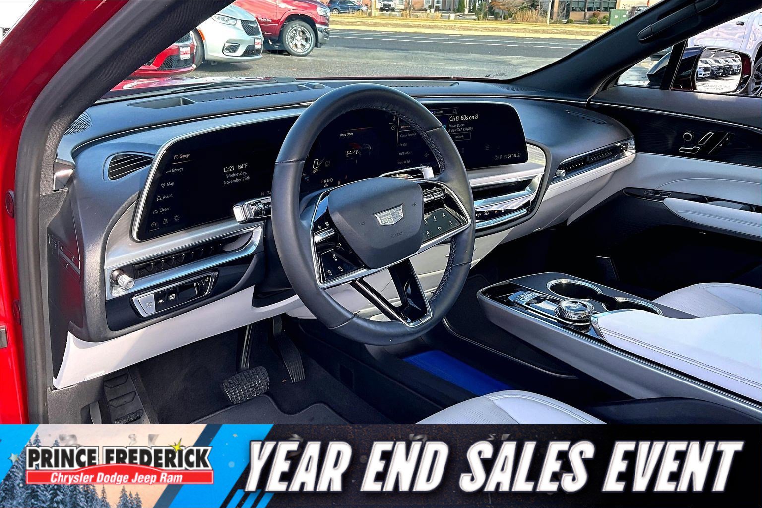 Used 2024 Cadillac Lyriq Sport image 12