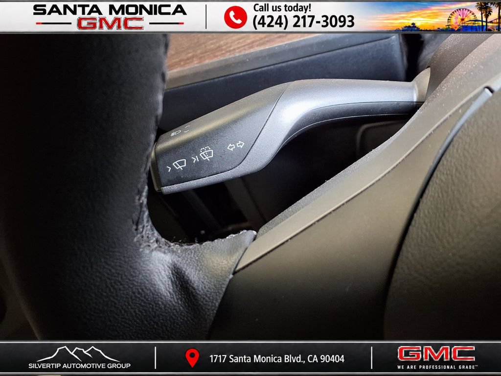 Used 2024 Tesla Model Y Long Range AWD/4WD image 9