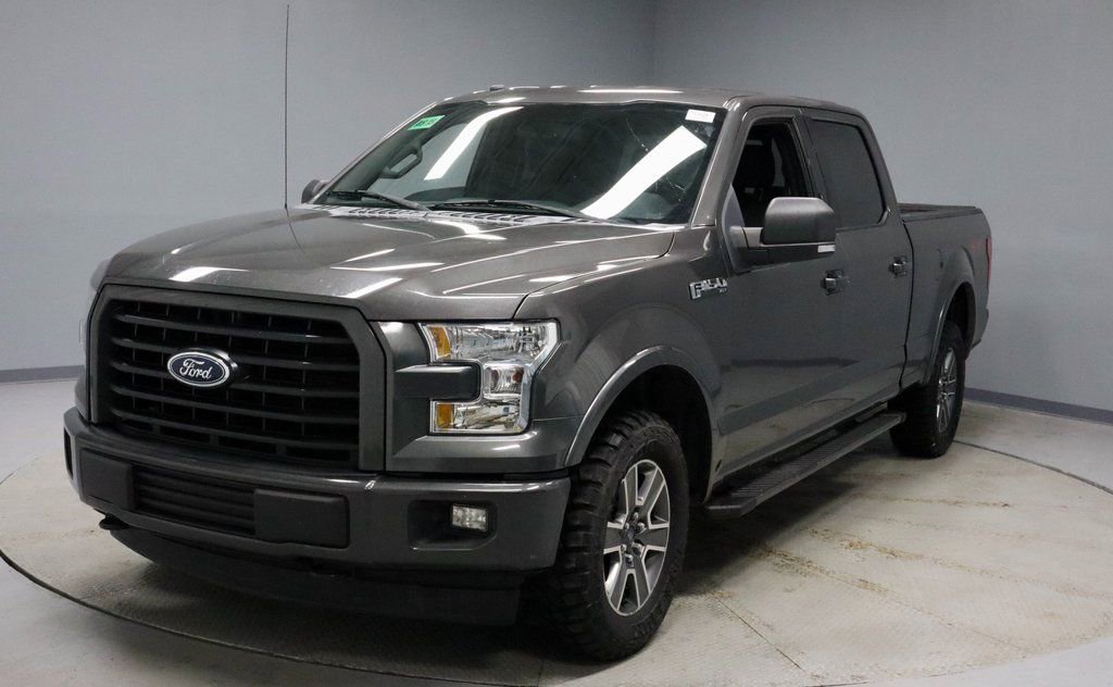 Used 2017 Ford F150 XLT w/ Equipment Group 302A Luxury image 7
