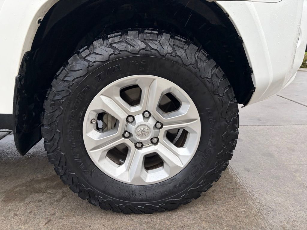 Used 2021 Toyota 4Runner SR5 Premium AWD/4WD image 12