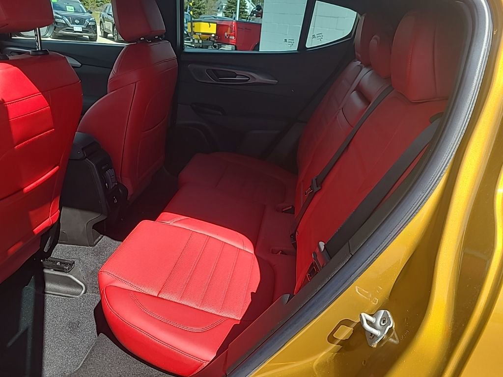 Used 2024 Dodge Hornet R/T Plus w/ R/T Blacktop Package AWD/4WD image 17