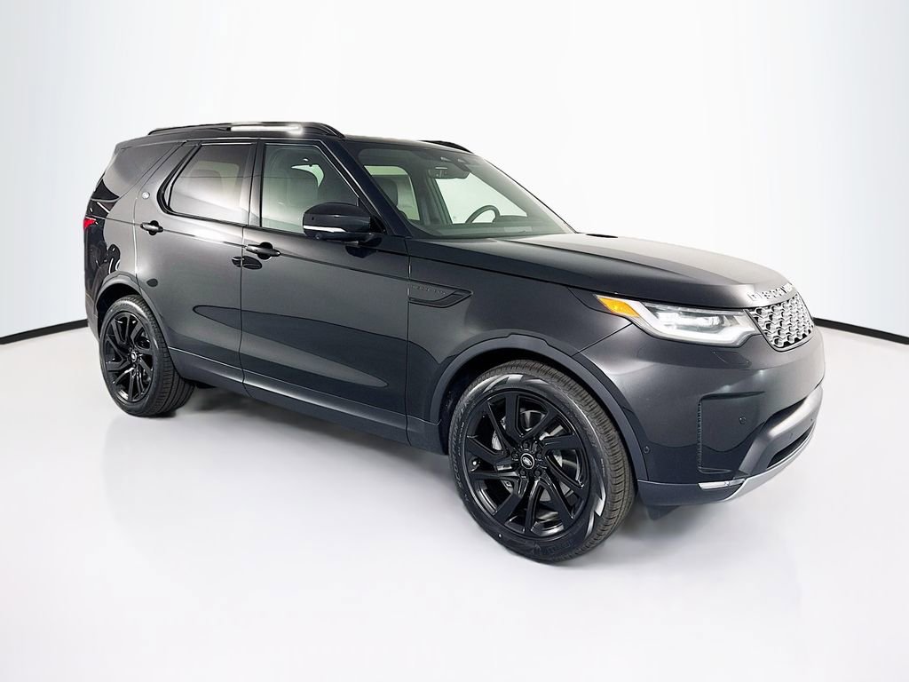 New 2025 Land Rover Discovery S image 3