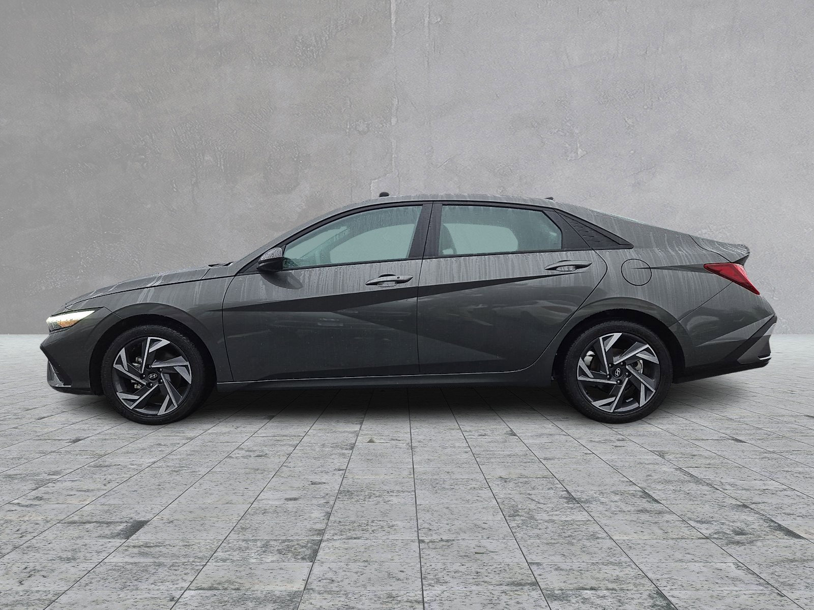 Used 2025 Hyundai Elantra Sport image 6