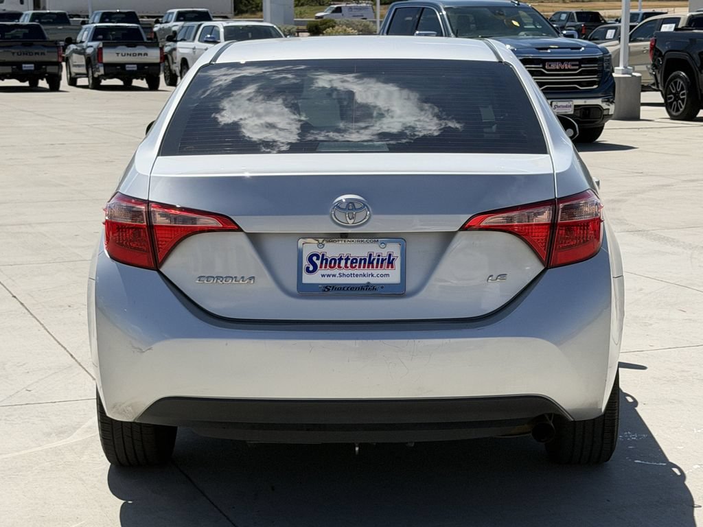 Used 2018 Toyota Corolla LE FWD image 5