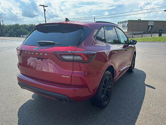 Certified 2023 Ford Escape ST-Line Elite w/ Premium Technology Package AWD/4WD image 4