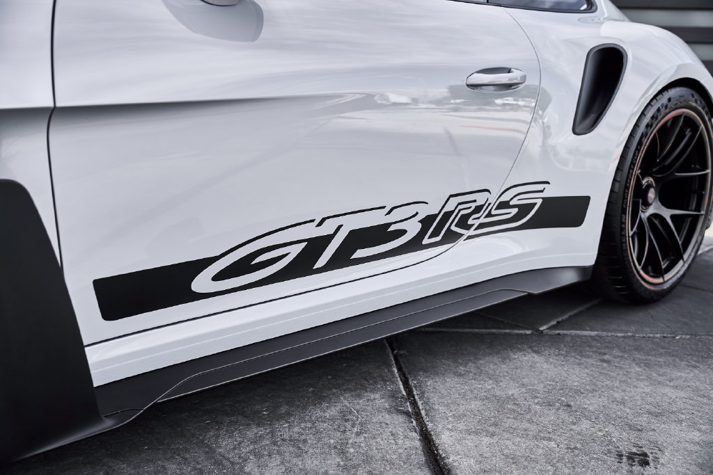 Used 2025 Porsche 911 GT3 RS RWD image 8