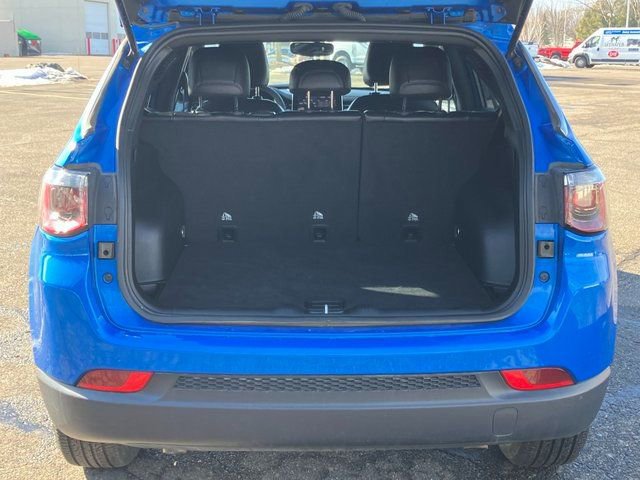 Used 2023 Jeep Compass Latitude image 24