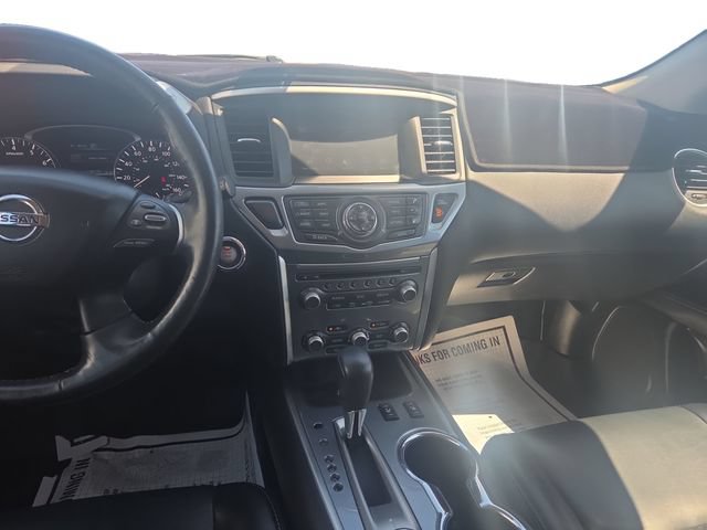 Used 2019 Nissan Pathfinder SL AWD/4WD image 12