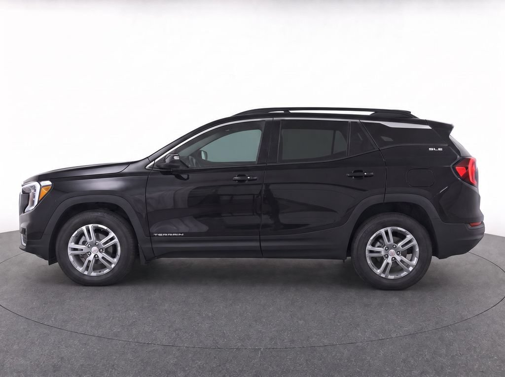 Used 2024 GMC Terrain SLE w/ Driver Convenience Package FWD image 6