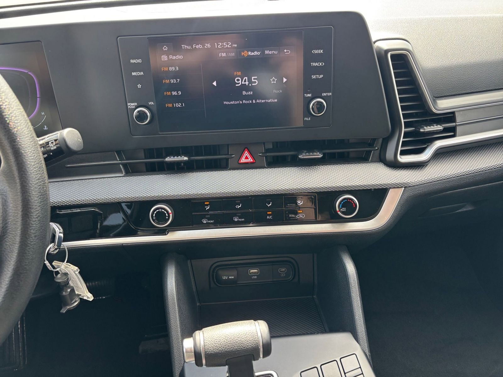 Used 2025 Kia Sportage LX image 17