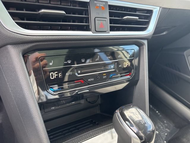 New 2026 Volkswagen Taos SE AWD/4WD image 25