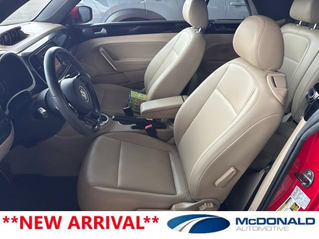 Used 2013 Volkswagen Beetle 2.0T FWD image 11